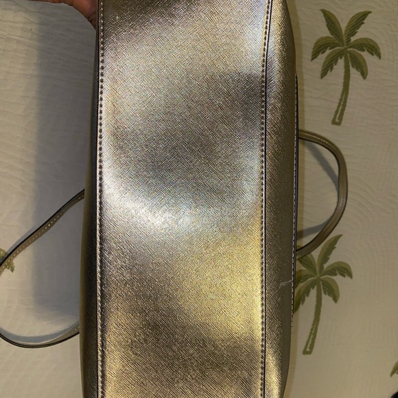 Liz Claiborne Zippered Handbag - Picture 4 of 7